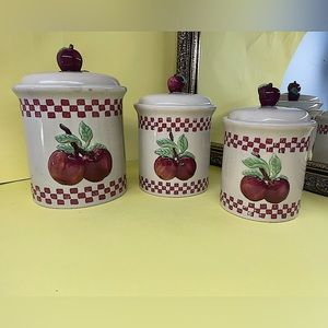 3 PIECE APPLE-DESIGNED CERAMIC JARS WITH LIDS
